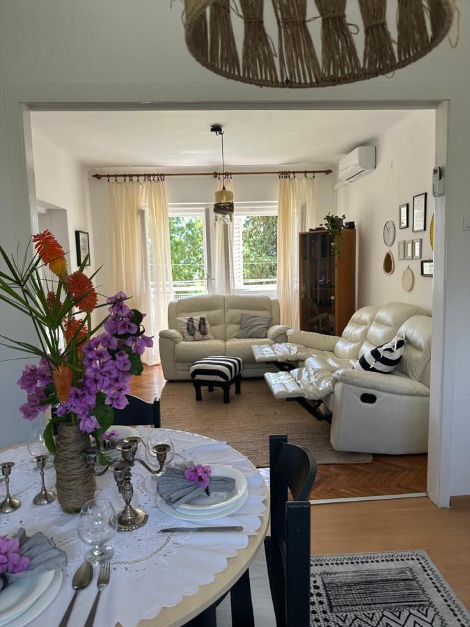 Cosy Family Marina Near Airport Apartment Kastela