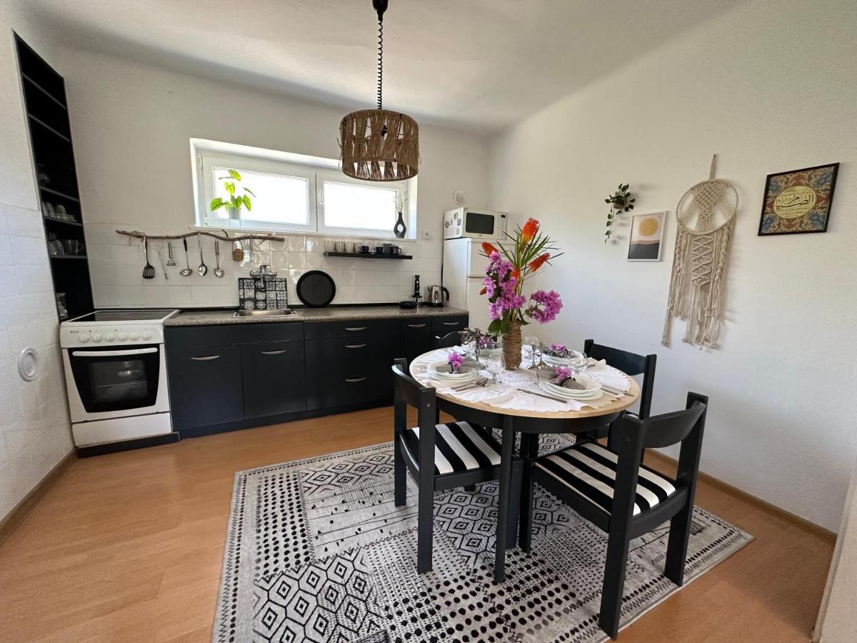 Cosy Family Marina Near Airport Apartment *