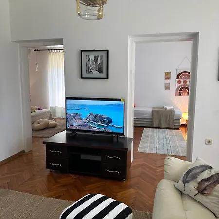 Cosy Family Apartment Marina Kastela Near Airport Exterior photo